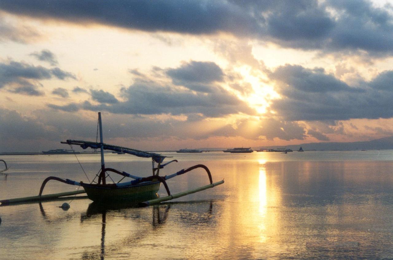 The Endless Summer Lombok Bumbang Exterior photo